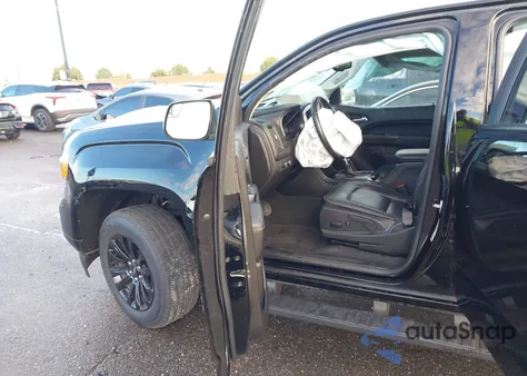 2022 GMC Canyon 4Wd Short Box Elevation z USA, uszkodzony, nr VIN 1GTG6CEN2N1275230